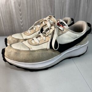 Nike Waffle Debut Women's Athletic Tennis Shoes Cream White Black Check Sz 9.5